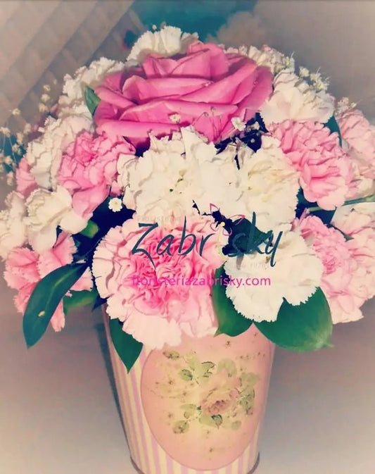 DEcoración con Claveles - Floristería Zabrisky
