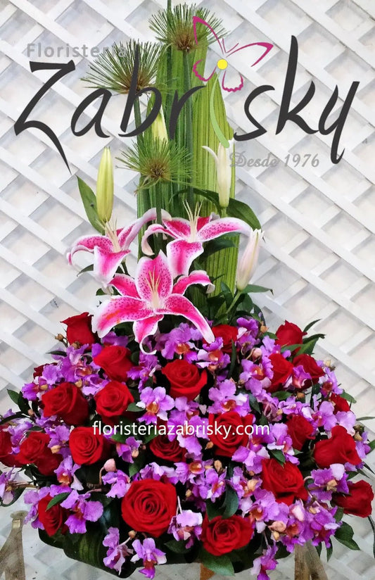 FORMA # 2 DE REGALAR UNA ROSA: - Floristería Zabrisky
