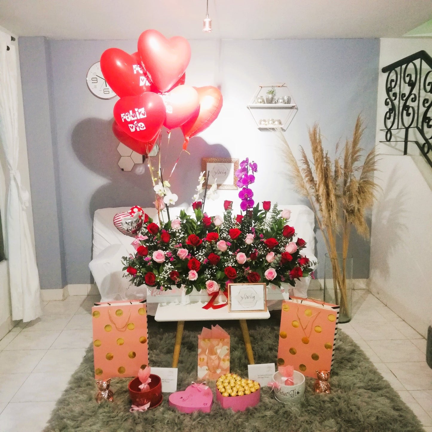 Alicia - Gerberas cumpleaños - FLORES EN CAJA