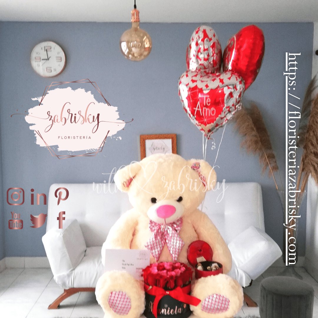 Big Teddy con rosas y globos - VALENTINE´S DAY