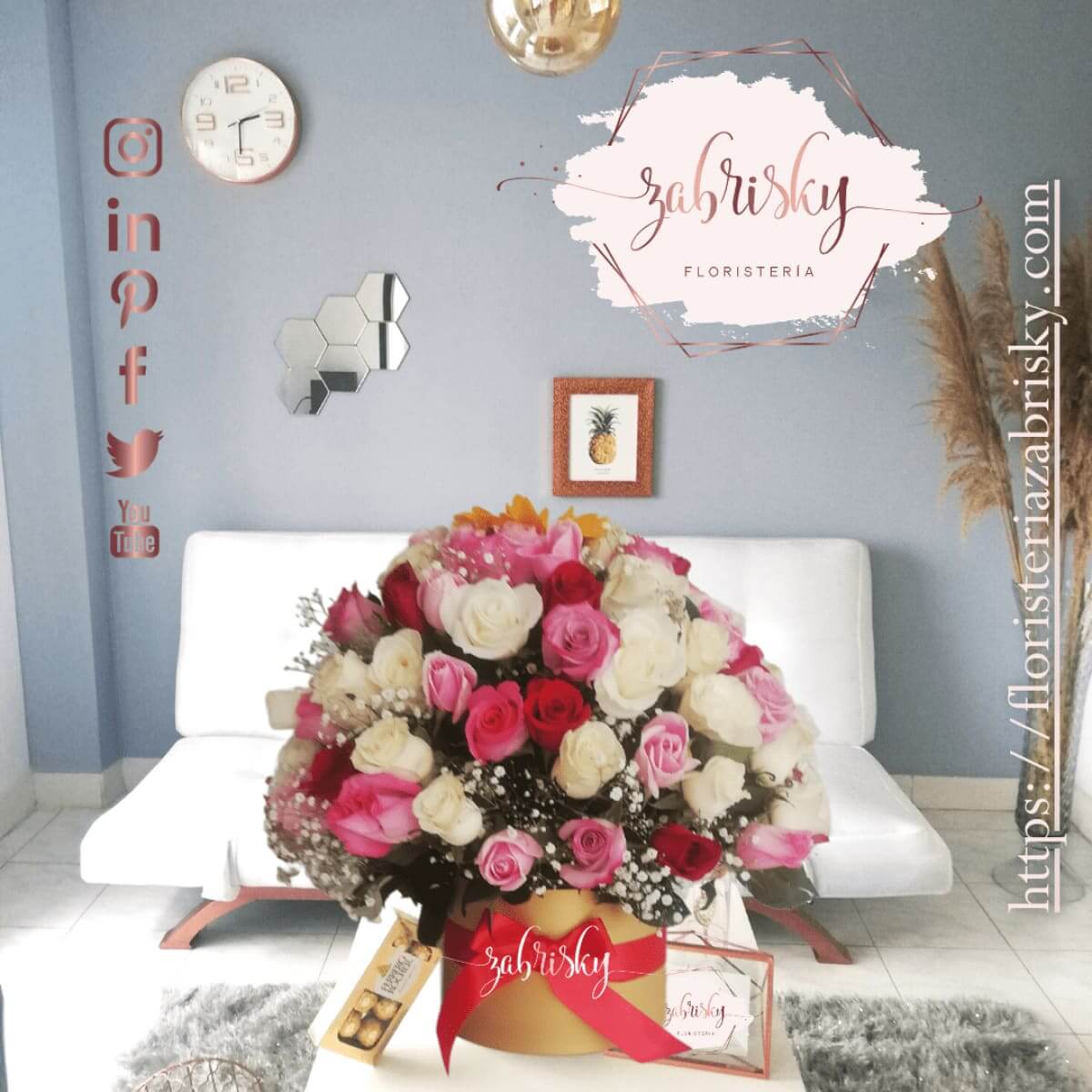 Carmela - Caja - Rosas Rojas, Blancas y Rosadas - Floristería Zabrisky