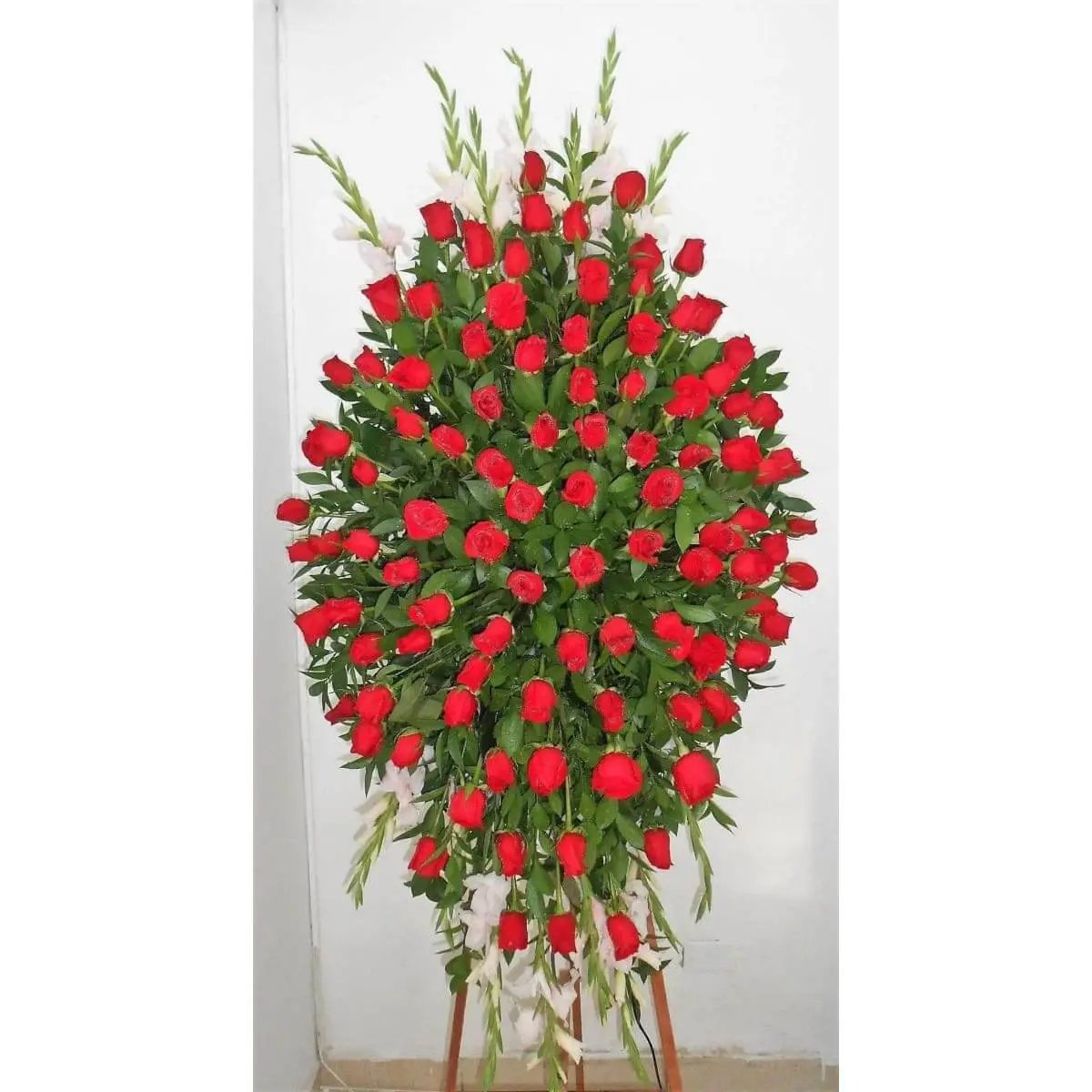 Forever R - Fúnebre - Rosas Rojas - Floristería Zabrisky