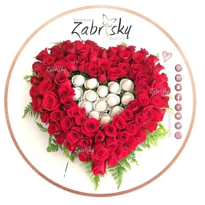 Corazón rosas rojas y fresas con chocolate - Floristería Zabrisky