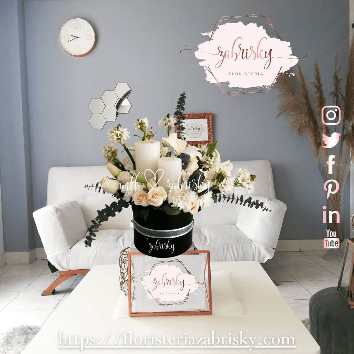 Rocío - Flores blancas y velas - Floristería Zabrisky