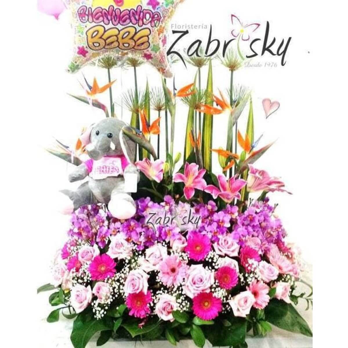 Rosas Rosadas y Gerberas con un adorable peluche - Floristería Zabrisky